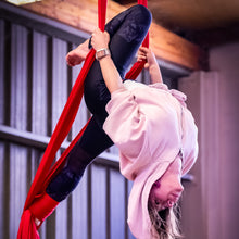 Charger l&#39;image dans la galerie, COURS DE CIRQUE - ADULTES